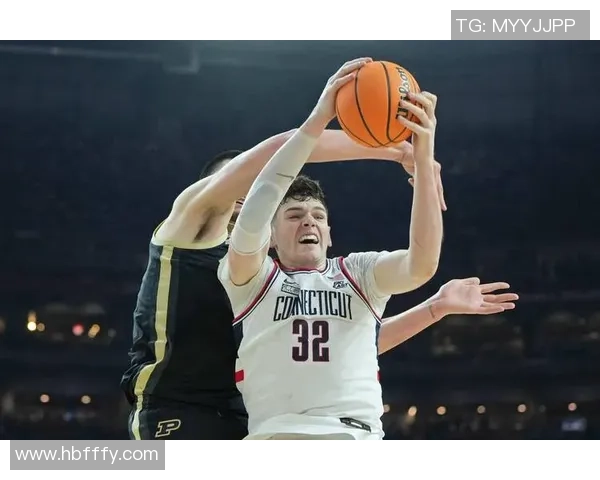 科尔：开拓者今晚完全压制我们 阻碍了我们正常的比赛节奏